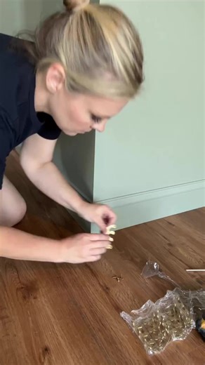 Brass Corner Protectors (aka Skiffers) I hate it when the outside corners of my baseboards get destroyed by kids, pets, vacuum cleaners, toys, hoverboards etc etc. Adding these brass skiffers keeps my baseboards from getting wrecked AND adds a unique, charming detail that you don't see every day. Get yours here: https://rstyle.me/ G1BZJ5k7QiwGm7-cCRqz0Q #affiliatelink | Painted by Kayla Payne