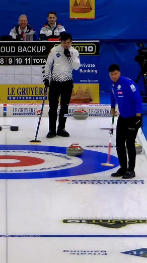 142K views · 428 reactions | What a shot from Sebastiano Arman! 朗 He makes a magnificent run double and tips End 4 in Italy's  favour. Watch all games live on The Curling Channel! https://curlingchannel.tv #curling #ecc #italy | World Curling | Facebook