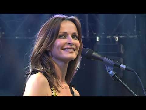 SHARON CORR (EXTRAITS LIVE ET INTERVIEW) - FAV 2012 - TV7