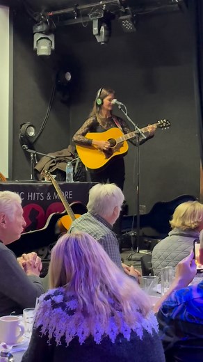 Jill Hennessy (@jillhennessyofficial) performed Thunder Road today on Tom Cunningham’s (@tomtccunningham) @1071theboss Springsteen on Sunday radio show held this week at @baranticipation! | Laura Storck Photography