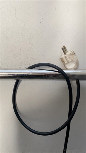 Genius Life Hack!! How to remove a pinched cable 💯 #knot #lifehacks #shortvideo #geniushack