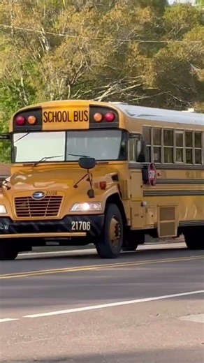 That’s my bus! PCSB #21706 on the 454 arriving at Coachman Compound!