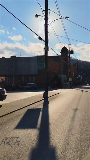 A ride down Main Street in Jackson, Breathitt County, Kentucky #appalachia #jacksonky #explorekentucky #BreathittCounty #Kentucky #mainstreet | Angel Robinson