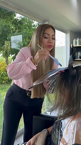 Efectos de color en proceso🥰✨ | Salón De Belleza "Cristina Méndez"