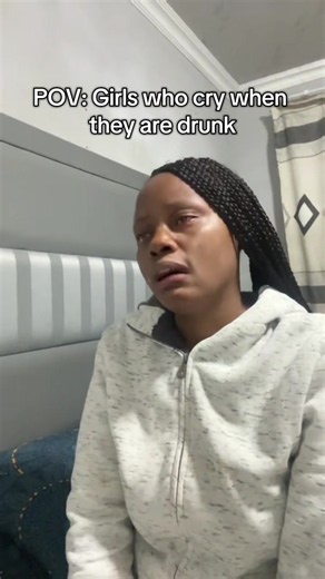 This video has been sitting on my drafts for a month now because I get second hand embarrassment from watching it but, on Thursday I met a girl (bless her heart) who was telling me about her ex boyfriend and she mentioned something similar to what I was saying on this video omg zange ngiphele kanje 🤣🤣😭😭 I’m glad it’s a situation she laughs about now ☺️ #creatorsearchinsights #fyp #reels