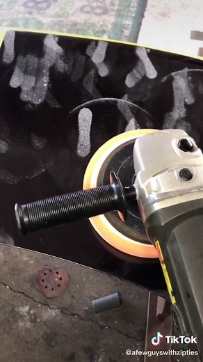 Don’t worry the car will be done by an actual professional! #fyp #foryoupage #automotive #subaru #spraypaint #jdm #paintcorrection #paint