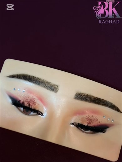 🩷💜 #دكتور #الشامي #اكسبلور #تيكتوكر #رميتني_من_حصاني #makeupartist #makeuptutorials #exploer #pinkshadow #eyeshadow #eyelinerhacks #black #lashestutorial #makeupartistmalang #fyppppppppppppppppppppppp #fyp #الشعب_الصيني_ماله_حل😂😂🙋🏻‍♂️🇧🇭_ #pruple #مكياج_عيون #مكياج_عرايس #الشامي