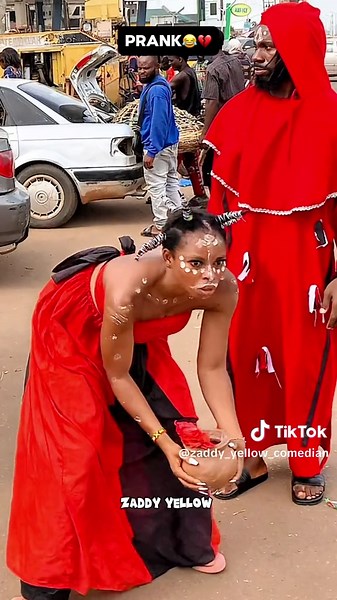 Prank 😂#prank #pranks #prankvideo #prankvideos #funnyvideos😂 #zaddyyellow #zaddyyellowcomedies #prankcall #prankster #pranking #pranked #prankwars #pran #prankers #explore #foryou #prankchallenges #comedia #lol #😂 #😂😂😂😂😂😂😂😂😂😂😂😂😂😂😂