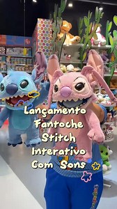 Direto do espaço para a sua casa: o Stitch mais interativo que você já viu! 💙 Com mais de 100 sons, ele fala, reage e garante muita diversão. Um robô fantoche que vai conquistar seu coração! 🌌 #brinquedos #disney #lançamento #lancamento #stitch #liloandstitch #lilostitch #liveaction #LiveAction #explore | Superlegal Brinquedos