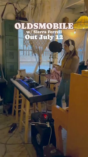 “Oldsmobile” w/ Sierra Ferrell Out July 12! | Hogslop String Band