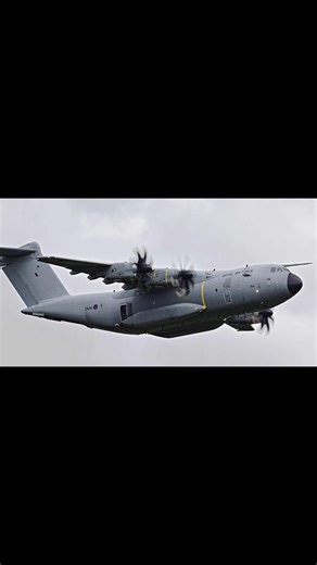 The Airbus A400M Atlas. Awesome too see this fly right past me 🤩🤩 #airbus #a400m #planes #viral #fyp