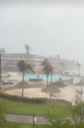 237K views · 1.7K reactions | Video from Montego Bay, Jamaica | Gulf Coast Storm Chasers | Facebook
