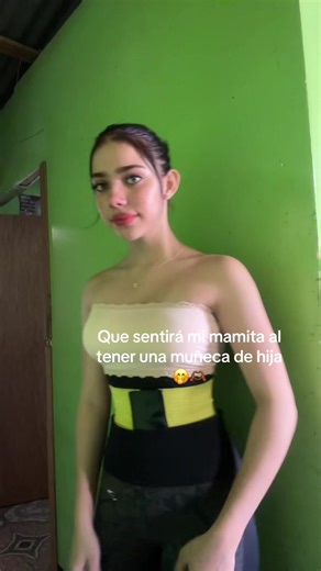 Sentimientos de Mamá al Tener una Muñeca Hija