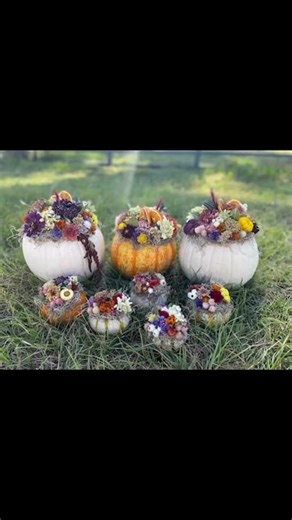 One of our favorites 🥰! This talented lady grows all of her flowers, veggies, and herbs! An absolutely stunning addition to our market!! Stop by and say hi and view all of her beautiful products!!! The Growers Market #socogrill #mainstreetgeorgetown #DiscoverGeorgetown #georgetowncountysc #CityOfGeorgetown #freshlocalfarmers | The Growers Market