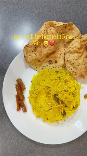 Lemon Rice- 10 minute comfort food. #easyrecipes #comfortfood #rice