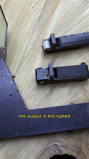 How a hologram works, explained as encryption