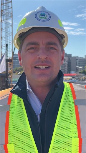 #EPAInAction– at the Gowanus Canal Superfund Site We're thrilled to share progress cleaning up Brooklyn's Gowanus Canal, once among the most polluted U.S. waterways. After a century of industrial waste, change is happening! 🎥 Watch Regional Administrator Mike Martucci at the Gowanus Canal The @epa_northeastandcaribbean is leading effective cleanup efforts. This includes overseeing construction of large tanks to hold contaminated sewage and stormwater, drastically reducing pollution. We're addre