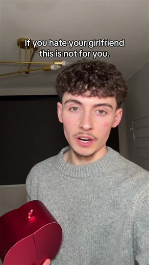 your girlfriend will cry 😭 #girlfriend #giftidea #valentinesday #valentinesgift