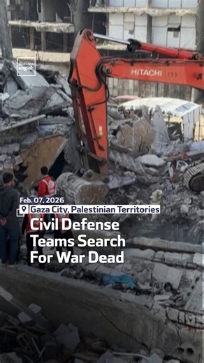 Civil defense teams work with an excavator and their bare hands at a site in the Sheikh Radwan neighborhood of Gaza City, trying to recover the remains of Palestinians killed during the war, amid a severe lack of specialized equipment. #Gaza | Al Arabiya English