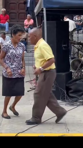 Señora Bailando: Doña Elisa y Su Baile Viral