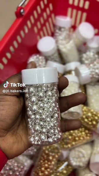 Elegant Sugar Pearls for Cake and Cupcake Decorations