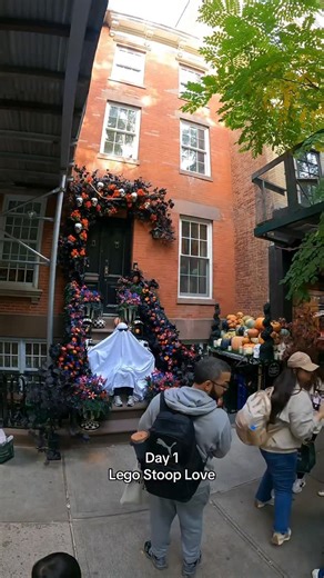 @stoopandthecity on Instagram: "We love how much you all love the new stoop design! Still waiting for the remaining LEGO bricks to arrive then it will be complete! 🧡💀🎃👻🖤"