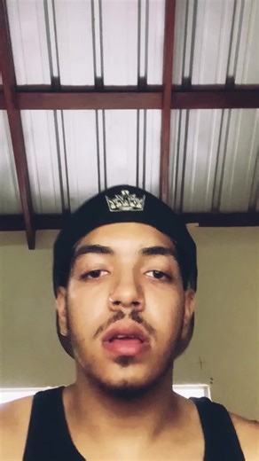 Go Arbit trabaja nuestro dinero con varios pilares importantes como lo es trading , minería , arbitraje , su propia crypto ( Psquare toquen ) y próximamente sus propios NFT. ellos utilizan nuestro dinero para hacer más dinero y darnos diariamente una rentabilidad del 1.5% de nuestro capital de lunes a viernes (30% mensual).Para mantenerte generando en automático el 1.5% de tú capital diariamente debes contribuir al club oro que tiene un costo del 5% de tu inversión, este valor se paga mensual. L