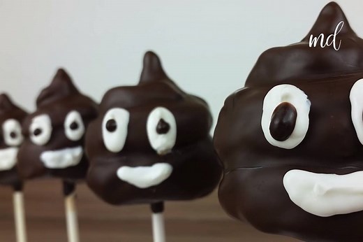 32K views · 269 reactions | How to Make Poo Emoji Cookie Dough Pops By: @CarlyToffle | MetDaan Cakes | Facebook