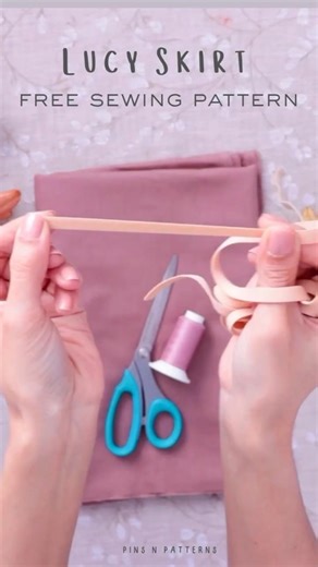 Make your own tiered skirt! (Free Pattern) #sewing #diyskirt #sewingtutorial