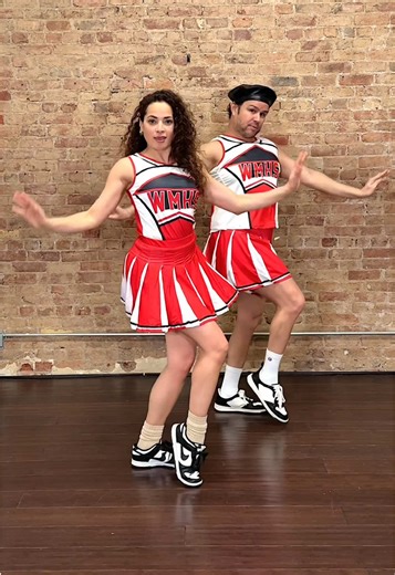 Glee Cast Performance of 'I Say a Little Prayer'