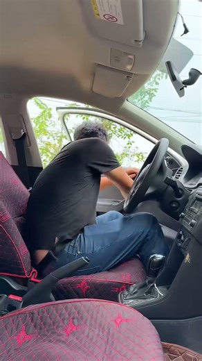 A Car's Front Wheel Fell Into A Large Ditch, But A Single Rock Fixed It #automobile #accident