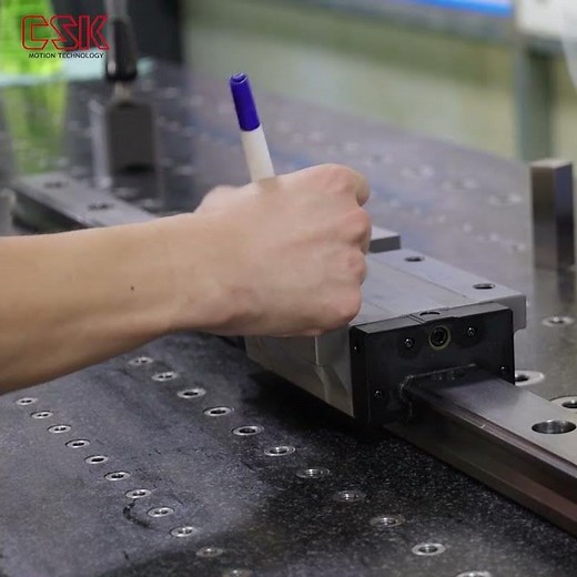 Test The Parallel Travel Accuracy of Linear Guide