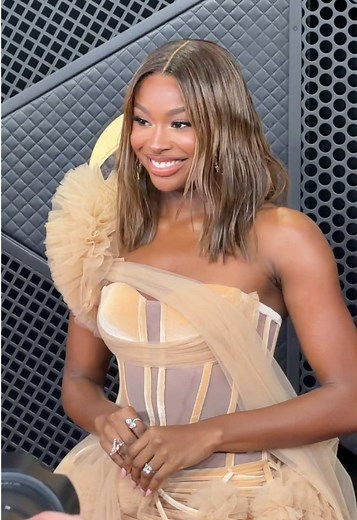 Coco Jones Shines at the Grammys with Stunning Performance