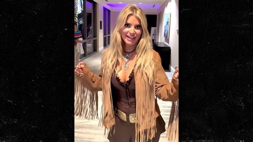 Jessica Simpson Performs Live for First Time in 15 Years at South by Southwest