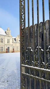 Winter at the chateau. After the flurry of snow has settled, every corner becomes still. There is melancholy, but also hope. Silence, but also peace. It is a different picture of the French countryside, where the cold winter days give you a reason to come out. | Saving Castles