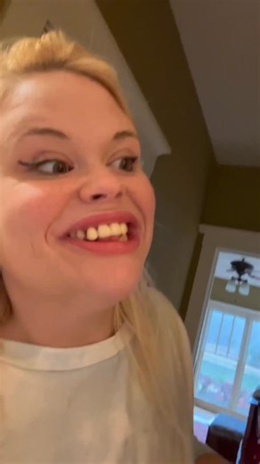 Kayla Claxton on Instagram: "Alien loves cupcakes"