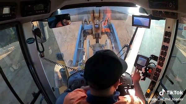 Loader Operators in Action: A Day in Australian Trucks