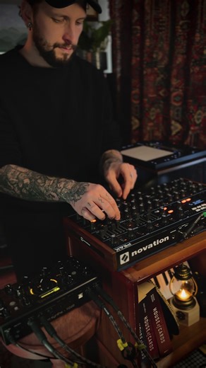 Exploring FM Synthesis with Novation Peak for Ambient Sound Design