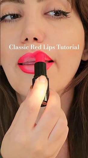 Classic Red Lips Christmas Makeup | Simple & Stunning Holiday Look ❤️🎄#shorts