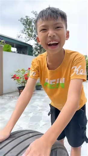 Does a Tractor Really Run Over Your Phone?😂 Thoc TV #shorts TikTok