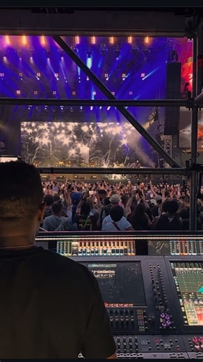 Tèmídayọ̀ O̩ládẹ́hìn on Instagram: "If you can't do the dance, you can sure make the mix sound good! Twashala Bam in Cologne. @burnaboygram x @fromtheoutsiders FOH GEAR @digico.official Digico Quantum 852 @wavesaudio Waves SuperRack LiveBox | Waves Extreme Server x2 @rupert_neve Neve 5035 Shelford x2 | Neve 5211 Preamp x2 Neve RMP-D8 (Dante) x4 | Neve Portico II Channel x2 | Neve Portico II MBP | Neve 5045 PSE @bricastidesign Bricasti M7 Reverb @sonic.farm.audio Sonic Farm Creamliner @tubetech T