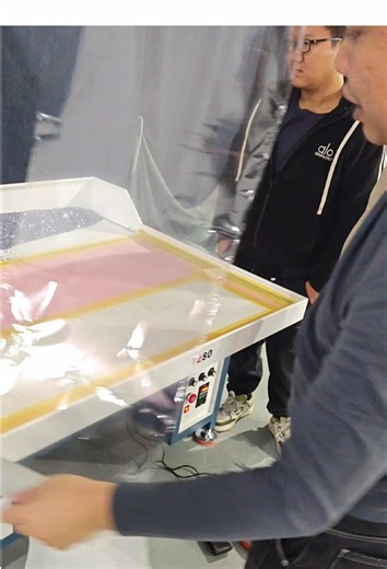 Rhinestone Shaking Machine On-Site Testing