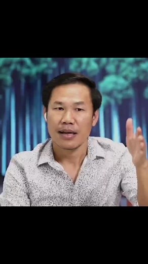 Engaging Presentations in Natural Settings