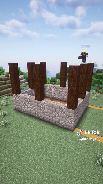 Simple Medieval House🏠 Minecraft Tutorial | Build a Medieval House in Minecraft