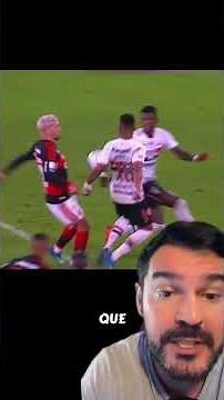 Referee didn't call a penalty for Flamengo in Flamengo vs São Paulo