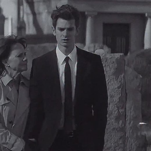 just_me__and_you💫✨ on Instagram: "🎬The Amazing Spider-Man Peter is raised by Aunt May and Uncle Ben after his parents mysteriously leave when he's a child. Peter finds his father's briefcase, leading him to Oscorp and Dr. Curt Connors, a scientist working on cross-species genetics. Peter sneaks into Oscorp, gets bitten by a modified spider, and develops spider-like abilities (strength, wall-crawling, "spider-sense"). Dr. Connors, attempting to regrow his arm, tests an unstable serum on himself