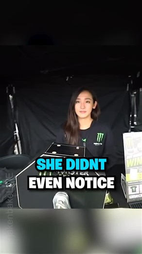 Jake'n'Bake | 小念头 | ジェイク on Instagram: "She gave me blue balls in Japan. 🔵 🔵"