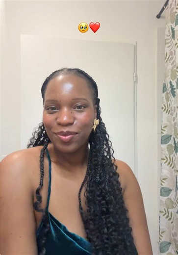 New me 🤩 Ça fait du bien de prendre soin de soi ❤️ #jeunemaman #postpartum #transition #makeup #transitionmakeup