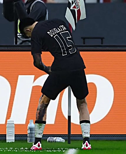 Douglas JR & Depay Partnership in PES 2021 Career Mode