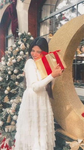 Easy Christmas Reel Tutorial 🎄 | Simple & Aesthetic Festive Video for Instagram | Niharika Jain